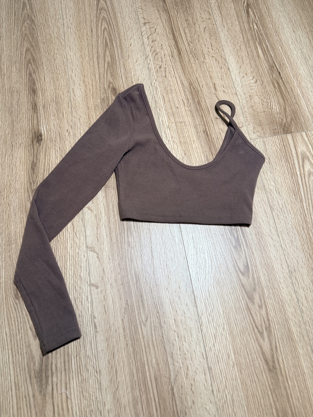 White Fox Boutique One-Shoulder Ribbed Crop Top in Dark Brown
